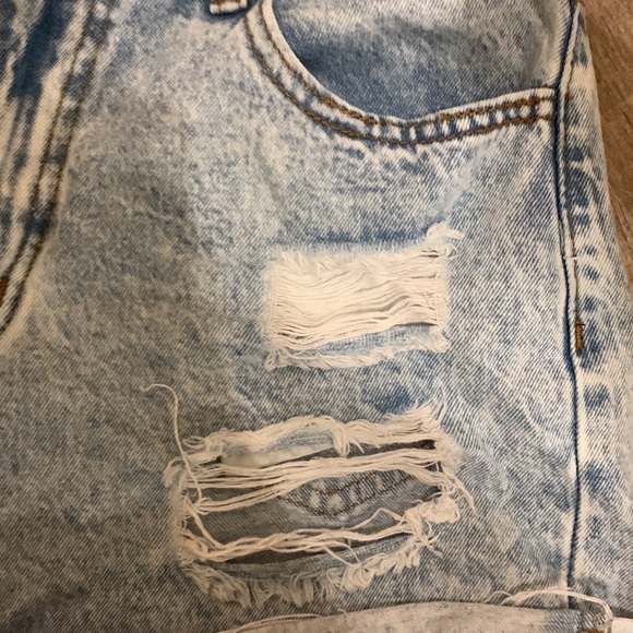 Blue Jean shorts with ropes-medium in teens - Picture 3 of 5